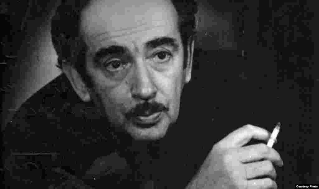 Александр Галич работал на "Свободе" после эмиграции в 1974 году и одно время возглавлял отдел культуры Русской службы