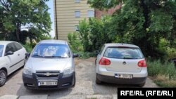 Vozila u Severnoj Mitrovici sa srpskim tablicama