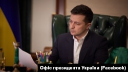 За словами Зеленського, після досягнення повноліття громадяни зможуть витратити кошти для здобуття вищої освіти в Україні