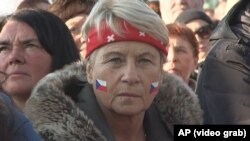 Святкуванню передувала масштабна антиурядова демонстрація в переддень річниці Оксамитової революції, Прага, Чехія, 16 листопада 2019 року