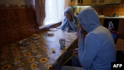 Геи, скрывающиеся от преследования властей Чечни