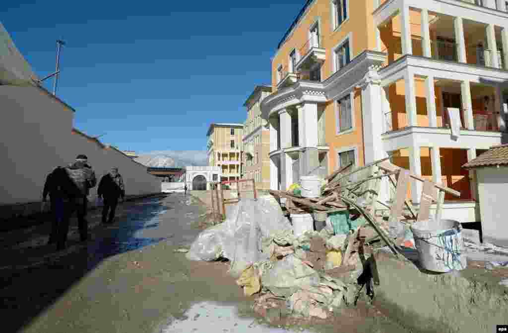 Ще одна неприбране купа будівельного сміття