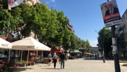 Anketa sa građanima na biralištima u Mitrovici i Zvečanu Anketa sa građanima na biralištima u Mitrovici i Zvečanu