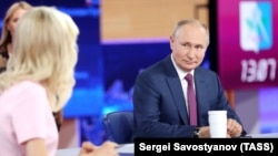 Владимир Путин на прямой линии 30 июня