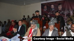 غلنۍ کې د غونډې یو انځور