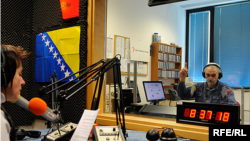 Emitovanje programa Radija 27 iz sarajevskog studija