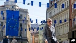 Zastave Evropske unije na jednoj od glavnih ulica u Sarajevu, 21. mart 2024.