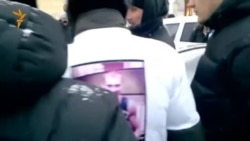 Задержание Алексея Исакова, тренера Ивана Климова Задержание Алексея Исакова, тренера Ивана Климова