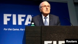 Sep Blater na konferenciji u Cirihu 2. juna