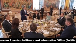 Президент Киргизии Алмазбек Атамбаев на приеме в Кремле