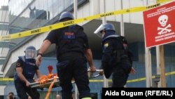 Pomoć Vijeća ministara BiH za deminiranje je simbolična; foto: pokazna vježba u Sarajevu