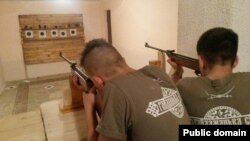 Стрілецькі навички – лише з пневматикою. Фото з Facebook