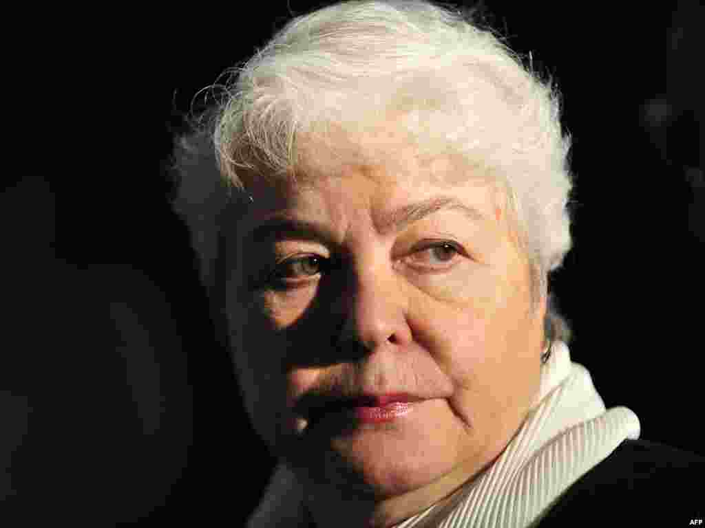 Марина Ходорковская, мать Михаила. Декабрь 2010 года