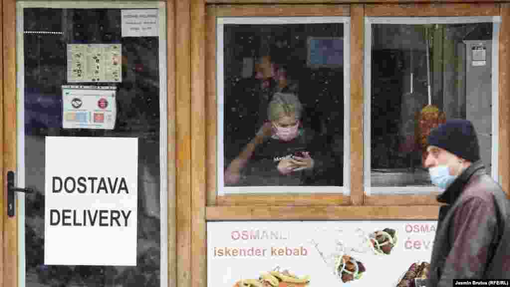 ... ali ne i konzumirati unutar prodavnice koja ju prodaje, Sarajevo.