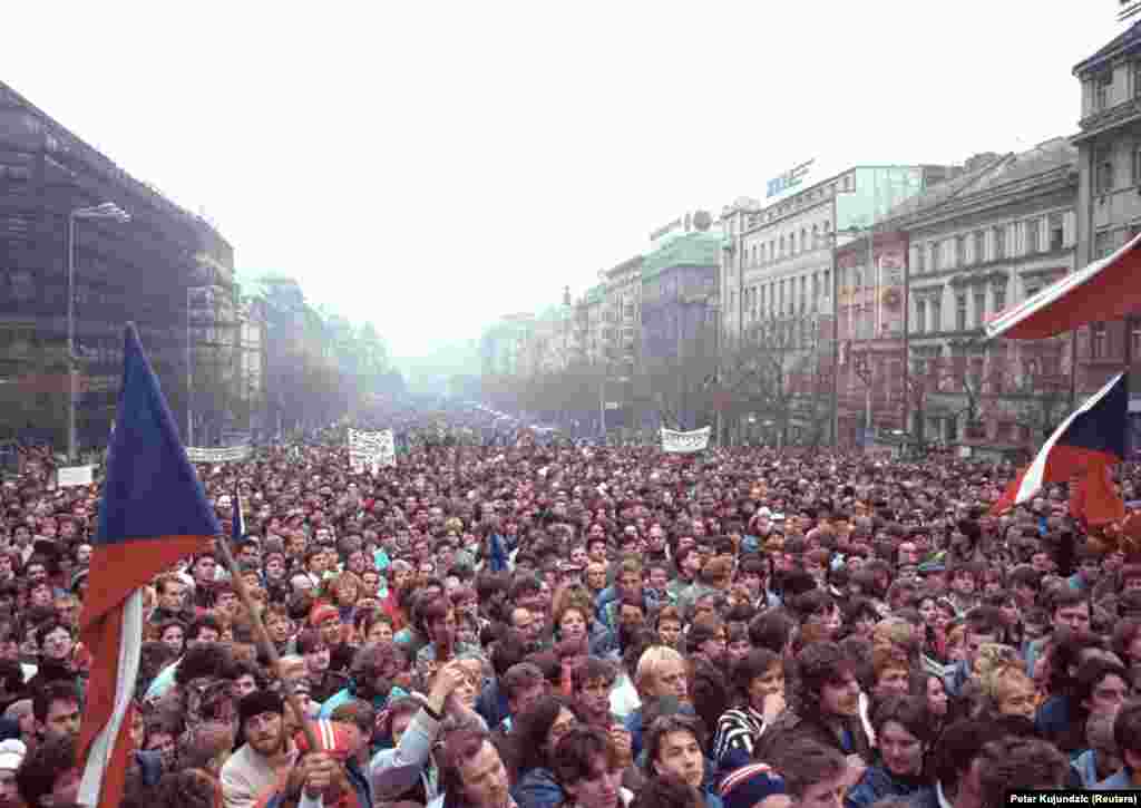 21 ноябрь, акциязул щуабилеб къо. Прагаялъул къватIазда 200 азаргоялдаса цIикIкIун чи.  