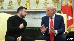 უკრაინის პრეზიდენტი, ვოლოდიმირ ზელენსკი და აშშ-ის პრეზიდენტი, დონალდ ტრამპი 