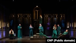 Predstava Gospoda Glembajevi, crnogorskog reditelja Danila Marunovića