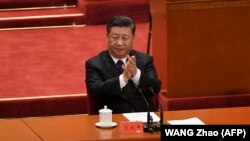 Xi Jinping aplaudira tijekom obilježavanja 40. obljetnice gospodarskih reformi, Peking