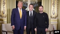 დონალდ ტრამპის, ემანუელ მაკრონის და ვოლოდიმირ ზელენსკის შეხვედრა პარიზში 2024 წლის 7 დეკემბერს გაიმართა. 