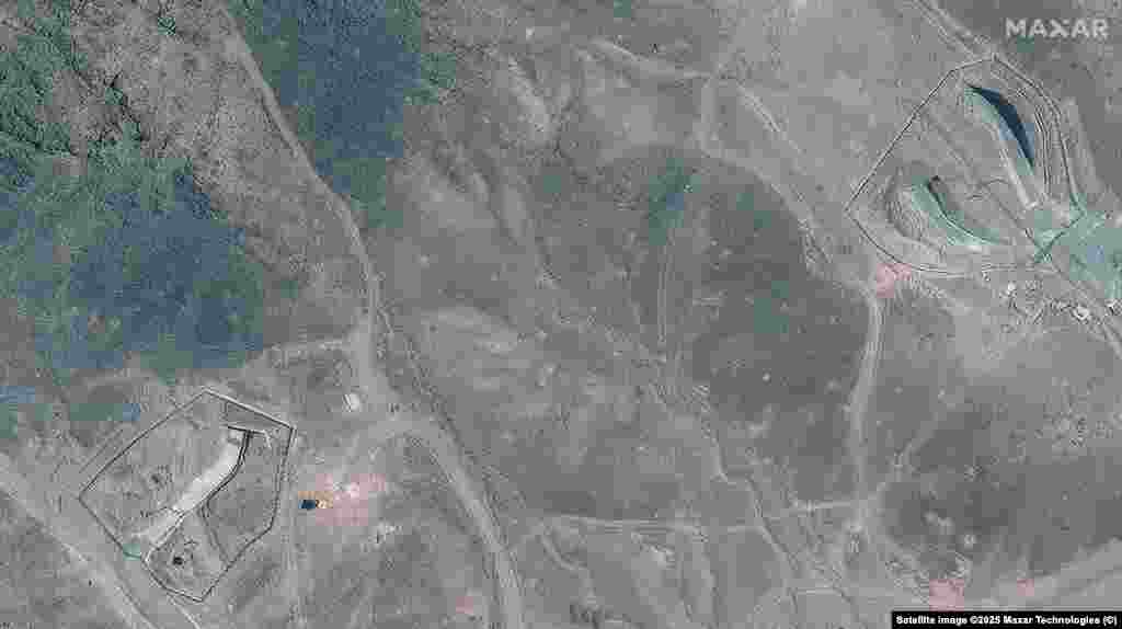 ფორდოს კომპლექსის გვირაბის შესასვლელები, აშშ-ის დარტყმებამდე და მის შემდეგ.