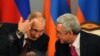 Зустріч президента Вірменії Сержа Сарґсяна з главою Кремля Володимиром Путіним в Єревані, 2 грудня 2013 року