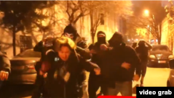 ტვ პირველის გადამღებ ჯგუფზე თავდასხმის კადრი, 7 დეკემბერი