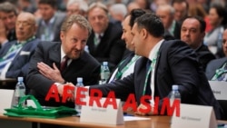 Sarajlić: 'Ostavka na stranačke funkcije, ne i u Parlamentu BiH' Sarajlić: 'Ostavka na stranačke funkcije, ne i u Parlamentu BiH'