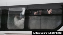 Затримані кримчани, мікрорайон Кам’янка, Сімферополь, 21 лютого 2017 року