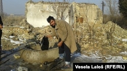 Jutarnje umivanje u krugu ciglane