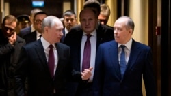 Лицом к событию. Кремль и эмигранты: приручить или прикончить Лицом к событию. Кремль и эмигранты: приручить или прикончить