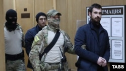 Захоплені ФСБ українські моряки в суді Москви, січень 2019 рік