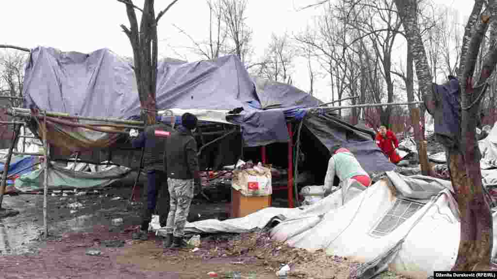 Međunarodna zajednica je dugo zahtijevala od BiH da zatvori kamp 'Vučjak' kod Bihaća zbog nehumanih i neprihvatljivih uslova za život