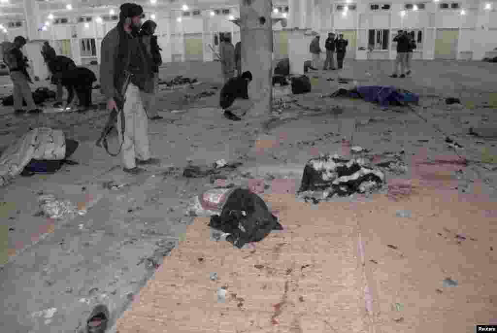 On the outskirts of Mingora, in Pakistan's Swat Valley, another blast struck the Maki mosque.