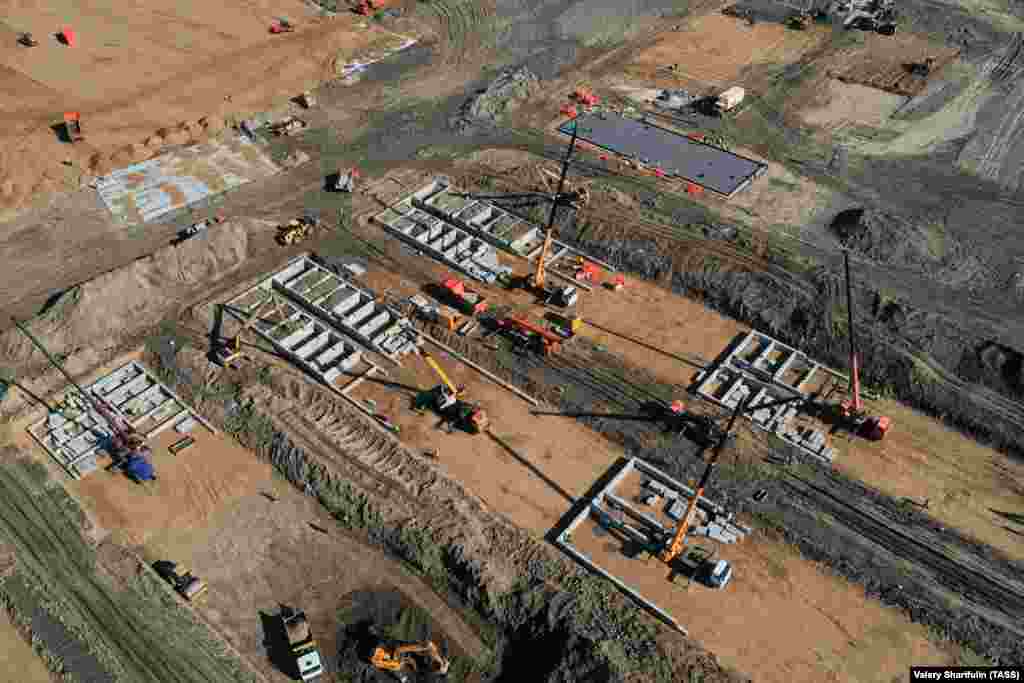 Pogled iz vazduha na gradilište nove klinike za infektivne bolesti za pacijente za koje se sumnja da su zaraženi novim korona virusom.  