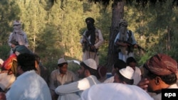 په بونیر کې په ۲۰۰۹ز کال وسله والو طالبانو د فرنټیېر کانسټیبلري ۳۰ اهلکاران برمته کړي ول چې وروسته یې پرېښول.