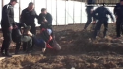 Охранники избили активистов в Шиесе Охранники избили активистов в Шиесе