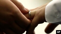 U 2024. razvedena su 853 braka, što je porast od preko 10 odsto u odnosu na prethodnu godinu. Broj sklopljenih brakova manji je za 18 procenata.