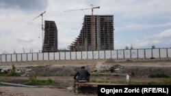 Medijsko kreiranje sjajne budućnosti: Beograd na vodi