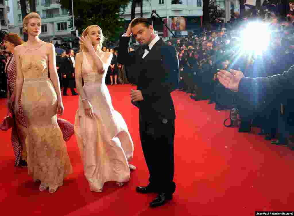 გასული კვირის განმავლობაში, ლეონარდო დიკაპრიოს (სურათი ზემოთ 2013 წელსაა გადაღებულ) ინსტაგრამს ათასობით ადამიანი მიაწყდა ამგვარი თხოვნით: „ლეო, გთხოვთ, დაგვეხმარე გადავარჩინოთ ბაიკალი“. #savebaikal." მაშ, რატომ ლეო, და რატომ ბაიკალი?