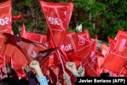 Sanchez će sada morati potražiti podršku od strane manjih partija ili iz desnog centra, ali nema jednostavnog rješenja (Fotografija sa predizbornog skupa socijalista)
