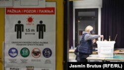 Glasači u Sarajevu na dan lokalnih izbora 15. novembra 2020. 
