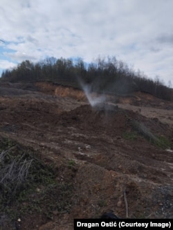 Voda iz površinskih kopova u Bistrici. U obrazloženju odluke suda o poništenju ekološke dozvole navedeno je da je ona izrađena nakon što su radovi već počeli u rudniku (fotoarhiv)