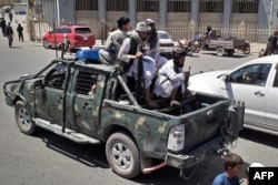 თალიბები ყანდაარში. 13 აგვისტო.