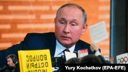 Na godišnjoj konferenciji za medije koju već 15 godina organizuje ruski predsjednik učestvuje gotovo 2.000 novinara