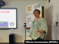 Світлана Коршунова під час презентації проекту