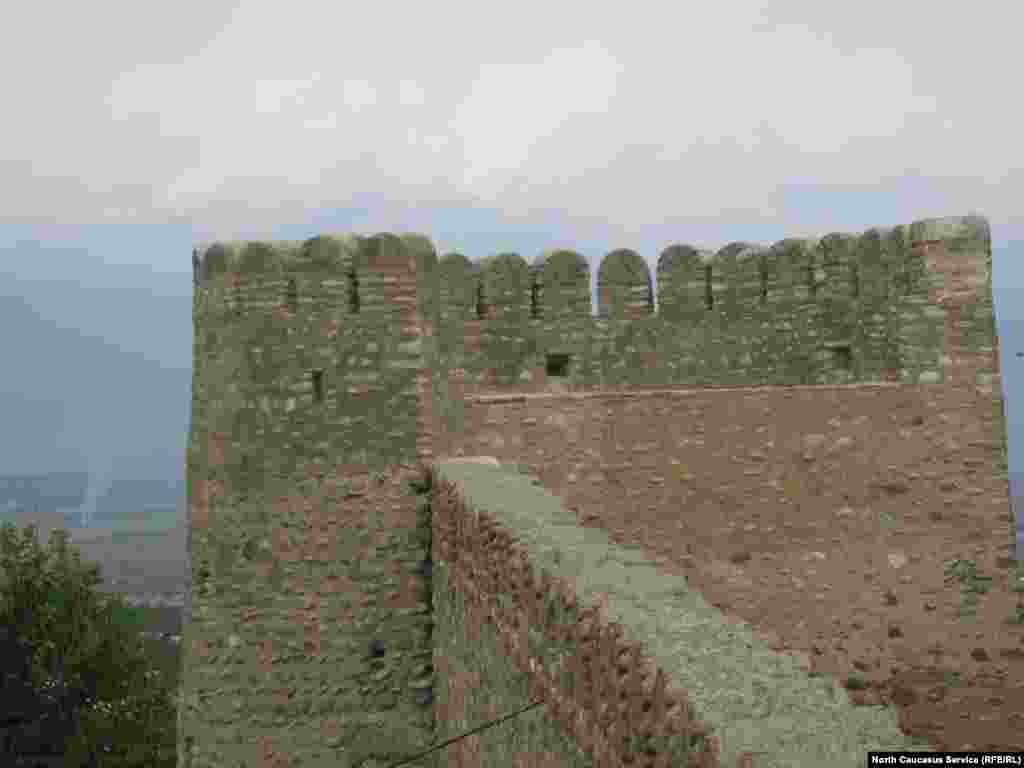 "Батонис цихе" хъалаялъул къедал.