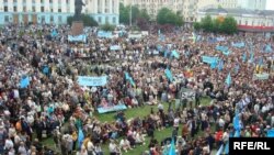 Масовий жалобний мітинг на центральній площі Сімферополя, 18 травня 2010 року