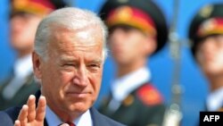 Віце-президент США Джозеф Байден у Бориспольському аеропорті. 20 липня 2009 р.