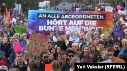Demonstranti okupljeni u Berlinu