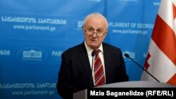 ფრიდონ ინჯია, პარლამენტის წევრი „ევროპელი სოციალისტებიდან“